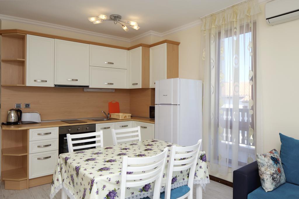 Mars Apartments In Tryavna Beach Complex Sweti Wlas Exterior foto